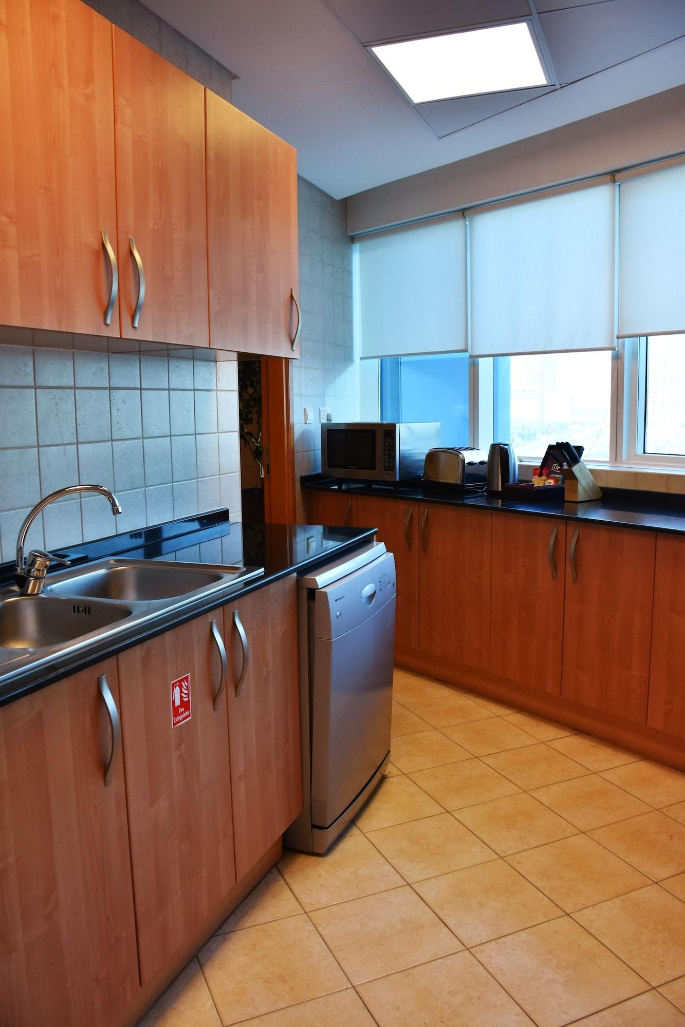 Tamani Marina Hotel & Apartments Dubai Exterior photo A typical kitchen