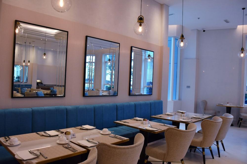 Tamani Marina Hotel & Apartments Dubai Exterior photo The interior of the restaurant
