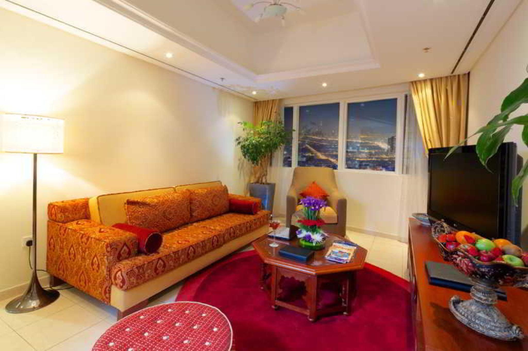 Tamani Marina Hotel & Apartments Dubai Exterior photo A living room in a hotel suite