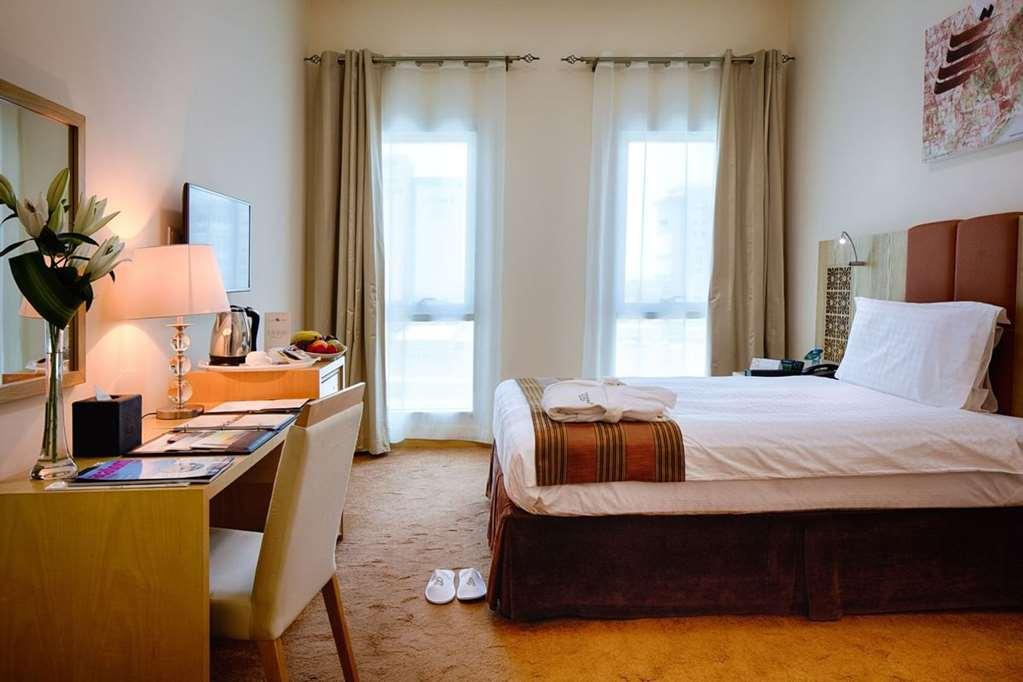 Tamani Marina Hotel & Apartments Dubai Room photo A bedroom at the Jumeirah Creekside