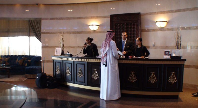 Tamani Marina Hotel & Apartments Dubai Exterior photo A hotel reception desk
