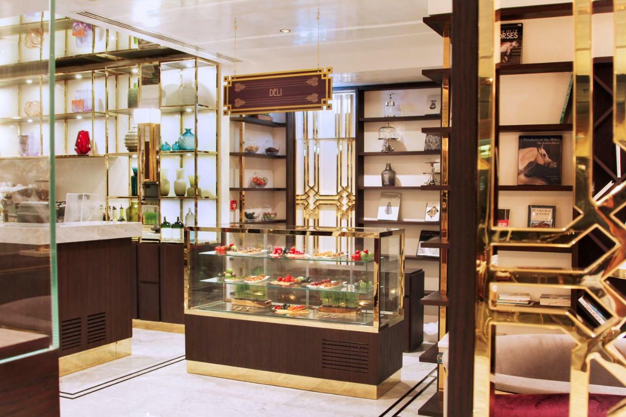 Tamani Marina Hotel & Apartments Dubai Exterior photo The interior of a typical shop